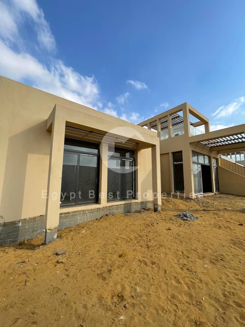 4 45c37746-271c-44a1-9cec-d4cd5447f16a. jpeg