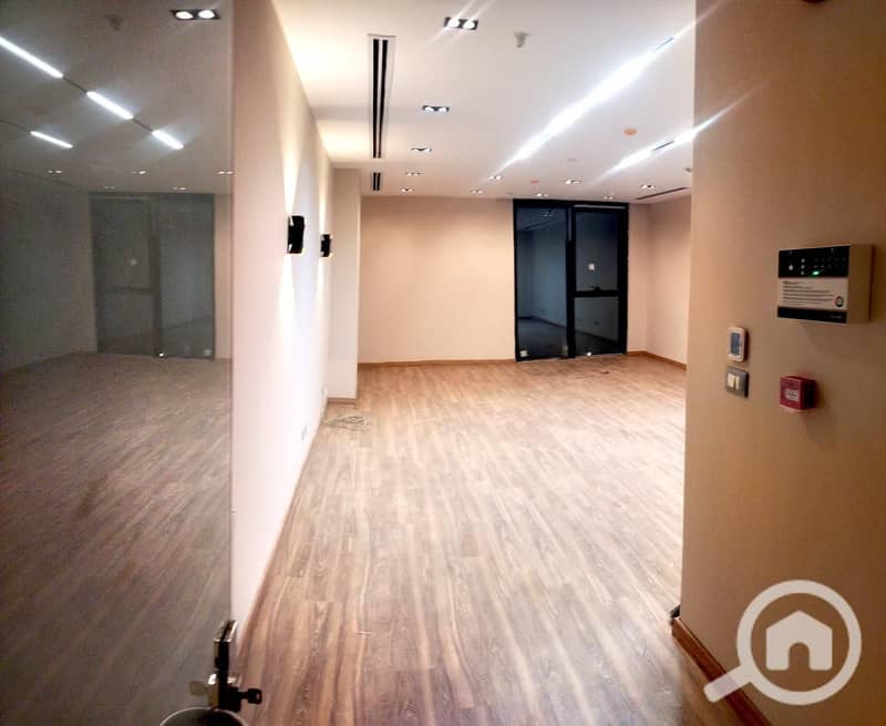 2 WhatsApp Image 2025-10-29 at 17.55. 24. jpeg