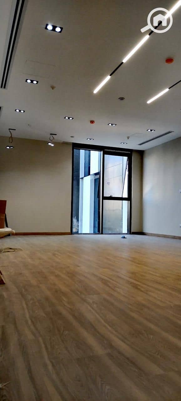 4 WhatsApp Image 2025-10-29 at 17.55. 27. jpeg