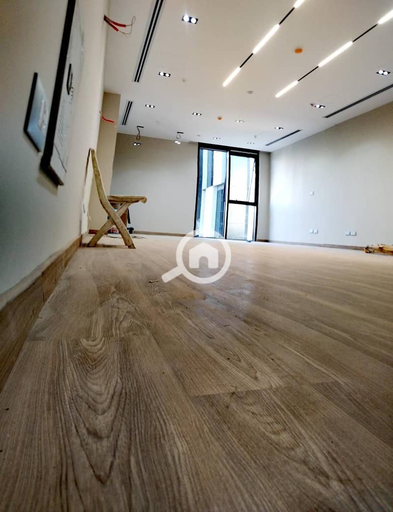 6 WhatsApp Image 2025-10-29 at 17.55. 26 (1). jpeg