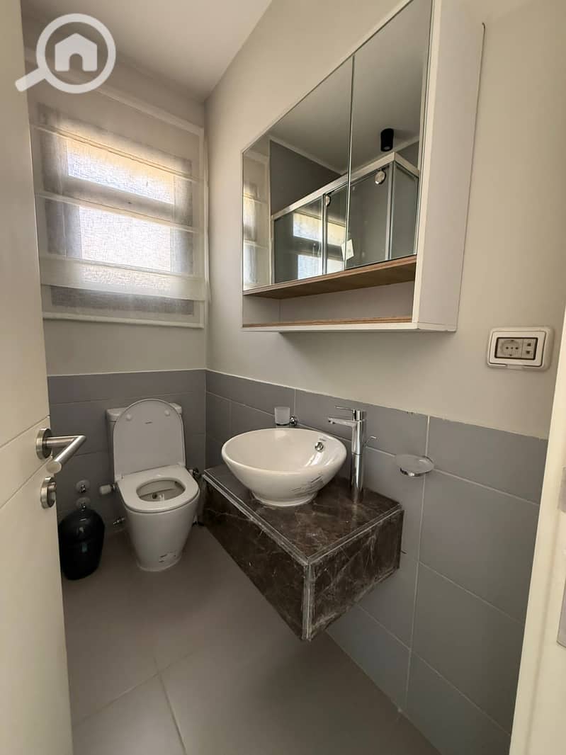 7 WhatsApp Image 2025-10-29 at 18.00. 22_daabe964. jpg