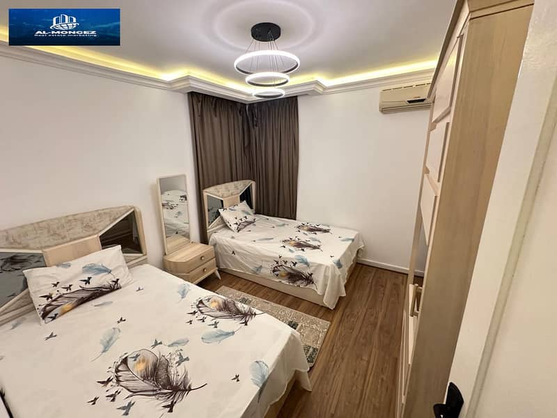 18 a69a48ca-b780-4106-b25b-9453a4375e2d. jpg