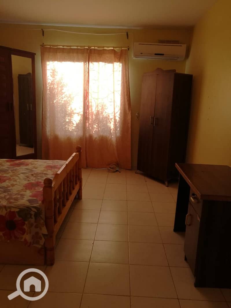 4 524d9934-1ffb-4dd1-9767-4f52c522f4f9. jpg