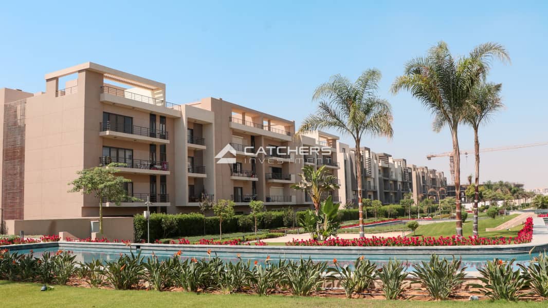 10 Vth Square - Live Photos _page-0033. jpg