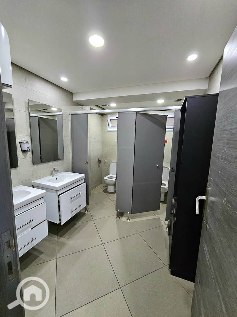 7 WhatsApp Image 2025-10-29 at 6.47. 45 PM (1). jpeg