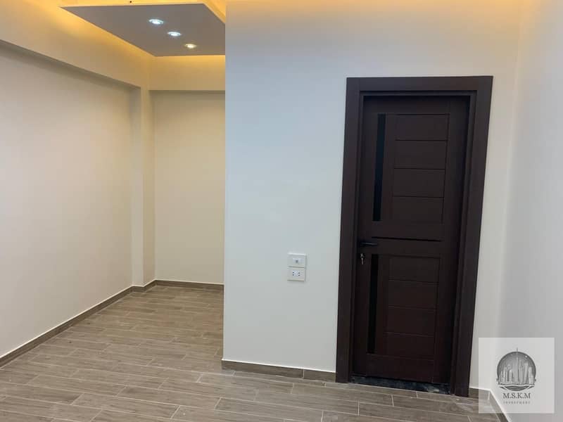 12 WhatsApp Image 2025-10-26 at 3.21. 37 PM (3). jpeg