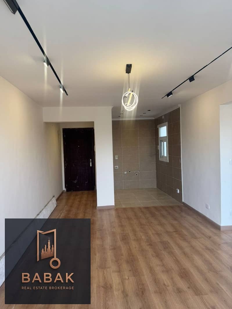 2 ab652a19-e600-4383-bb4b-289aecf6e567. jpeg