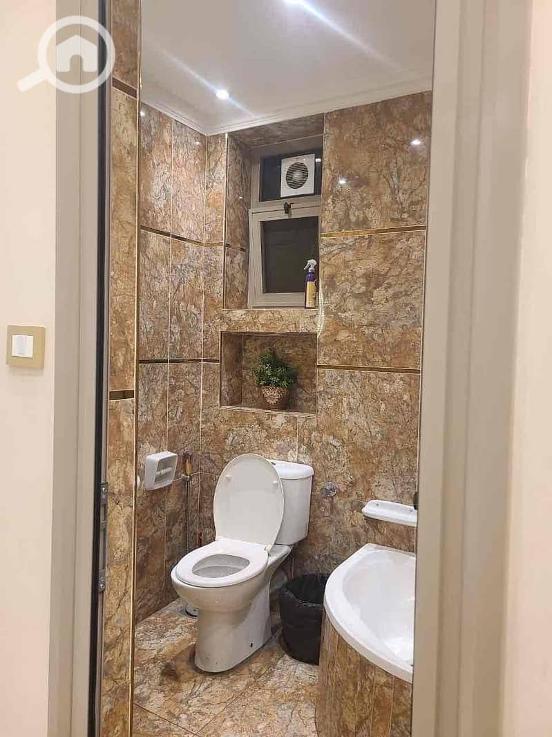 5 9527186c-9b50-4129-bff0-b8dcf69b5393. jpg