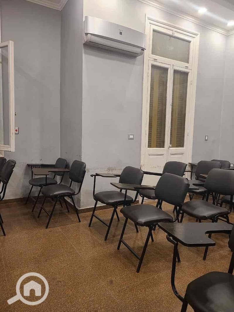 6 8f6aef2c-090f-43d3-8b7d-8cf37ec51667. jpg