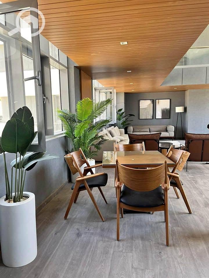 10 b37351a3-2069-4f97-b935-5e10fcb1b07e. jpg