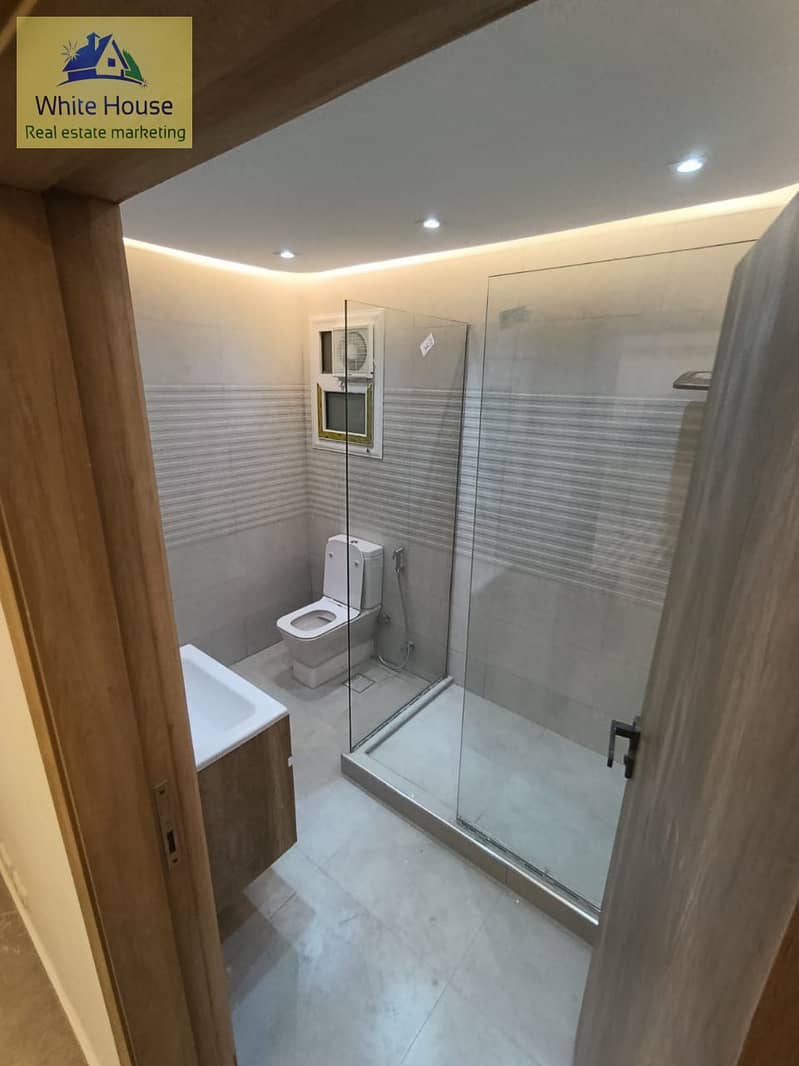 12 WhatsApp Image 2025-10-16 at 7.58. 45 PM (3). jpeg