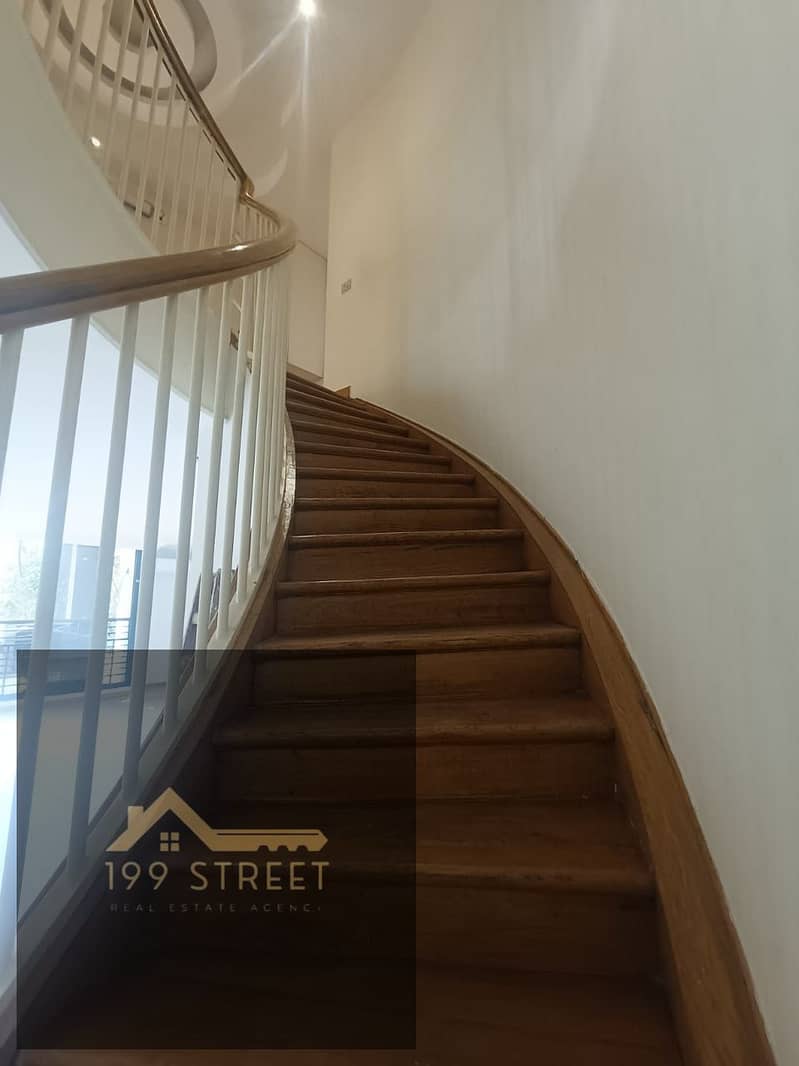 2 WhatsApp Image 2025-10-26 at 11.26. 26. jpeg