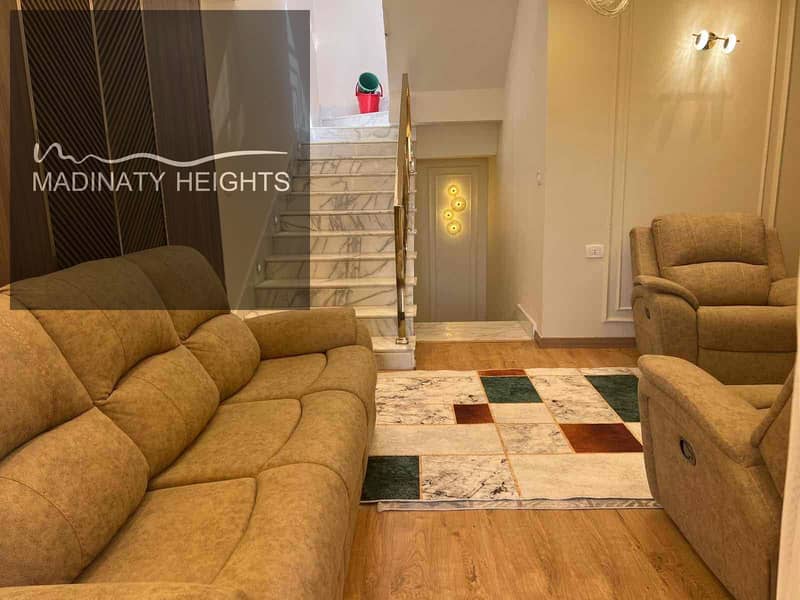 14 f12c6b5e-8673-4bf4-9c33-e85772771eae. jpg