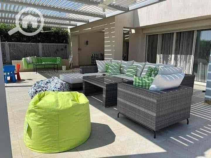 e64ad986-7134-43e7-80d8-5a753ab27cfb. jpg