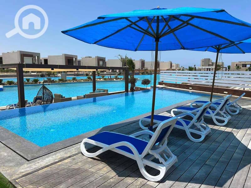 6 158378ed-48b9-4d64-8dfe-6d1ae6b0f6b4. jpg