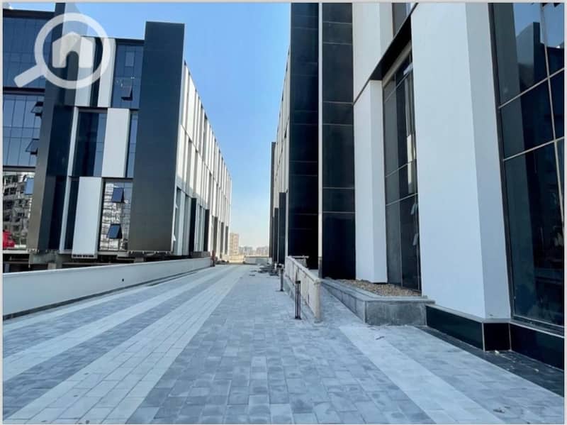 10 WhatsApp Image 2025-10-11 at 6.50. 36 PM (3). jpeg