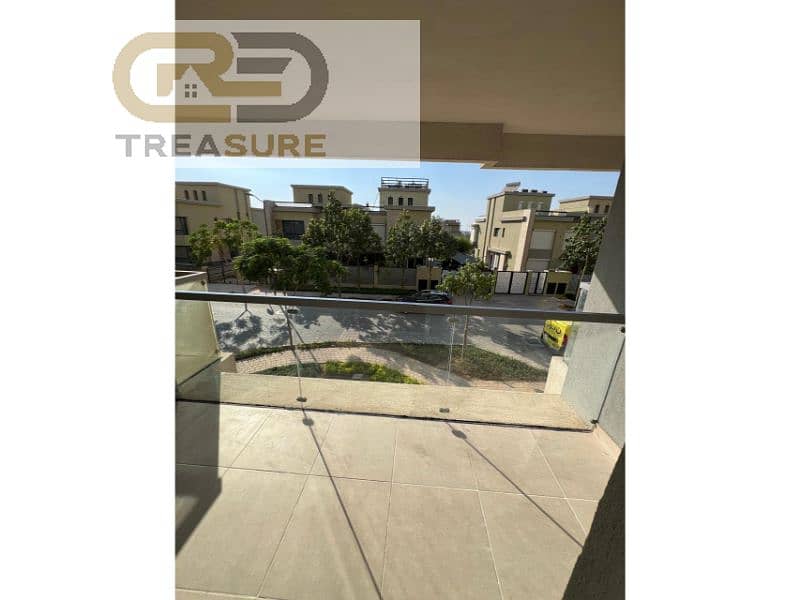 16 WhatsApp Image 2025-10-29 at 8.42. 45 PM (4). jpg