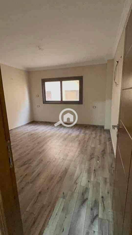 2 817e2531-aed5-4297-8d25-a7e9ca5bd65f. jpg