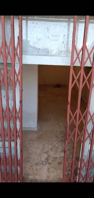 محل للايجار بمنطقه راقيه بشارع ١٠٣ أمام المدرسه التجاريه، المقطم