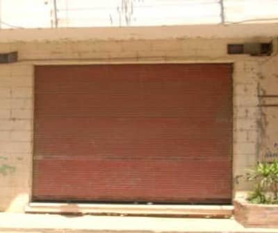 Retail for Rent in Shubra, Cairo - للإيجار محل مساحة 30 متر على شارع احمد حلمى الرئيسى- شبرا - القاهرة