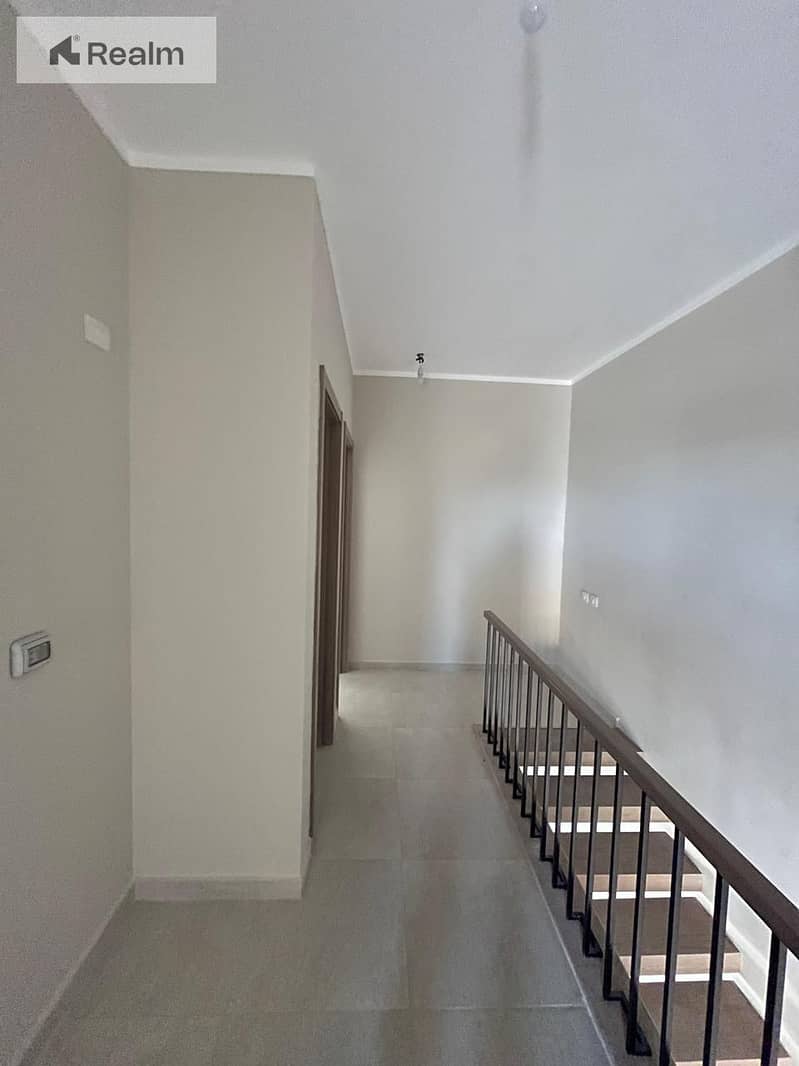 10 WhatsApp Image 2025-09-28 at 12.22. 10_d5cdc6ea. jpg