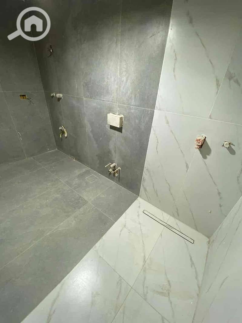 12 95afdf25-fcef-4895-8a1a-d6605520a885. jpg