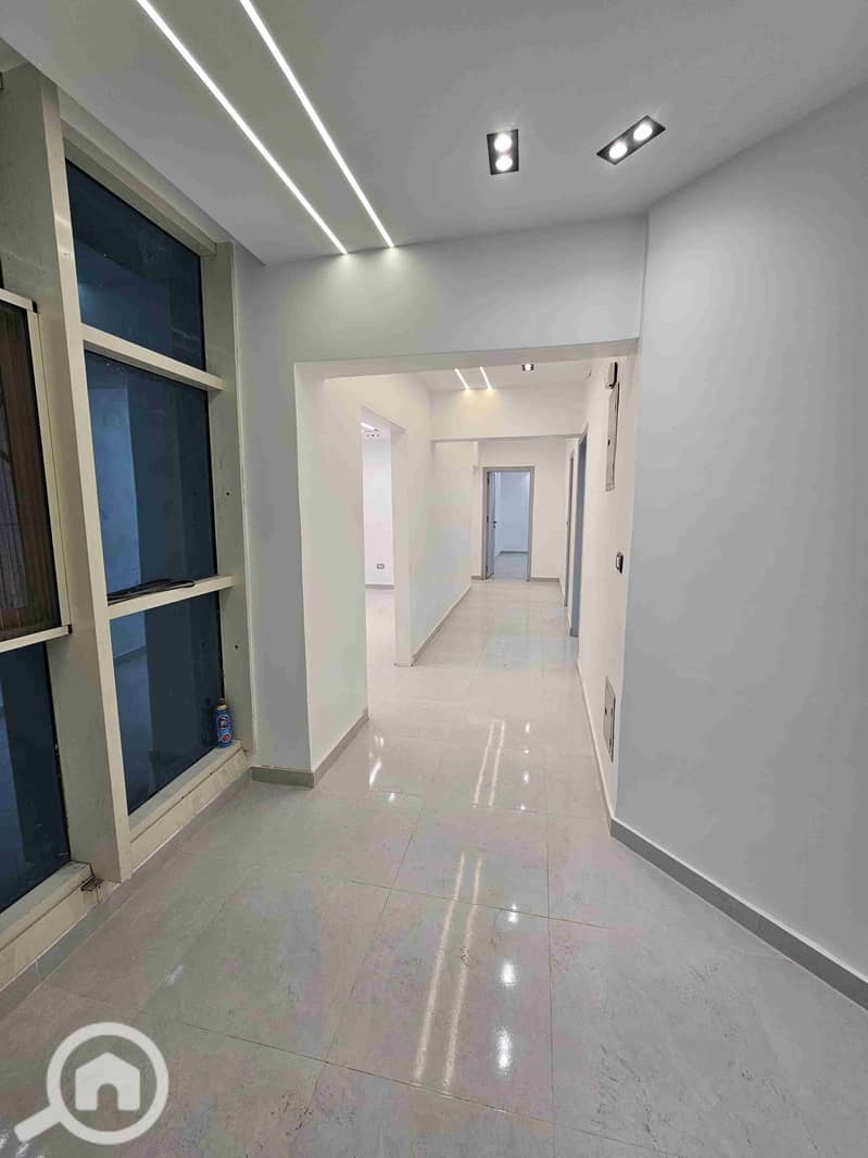 1000329132. jpg 1000329132. jpg