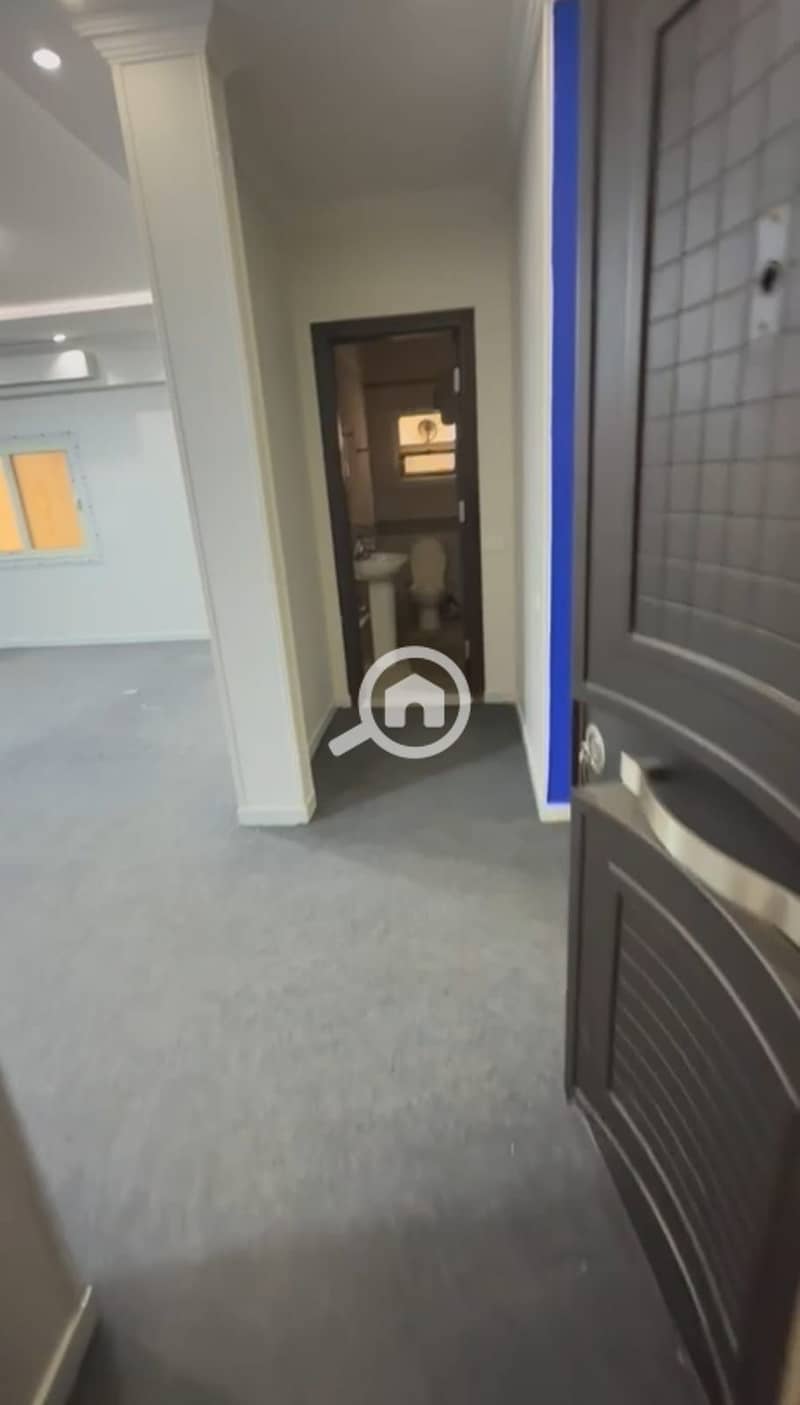 11 WhatsApp Image 2025-10-30 at 12.03. 55 AM. jpeg