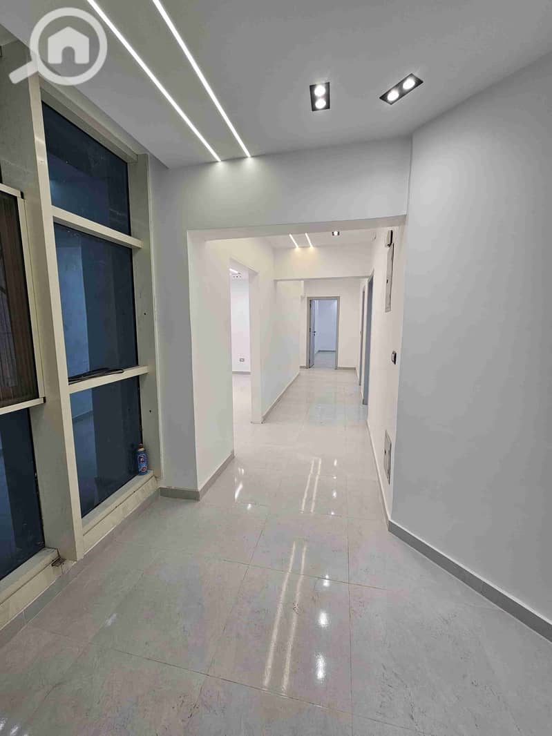 1000329132. jpg 1000329132. jpg