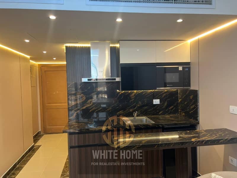 10 b9c485f4-d793-496e-a727-b90ab83620d2. jpeg