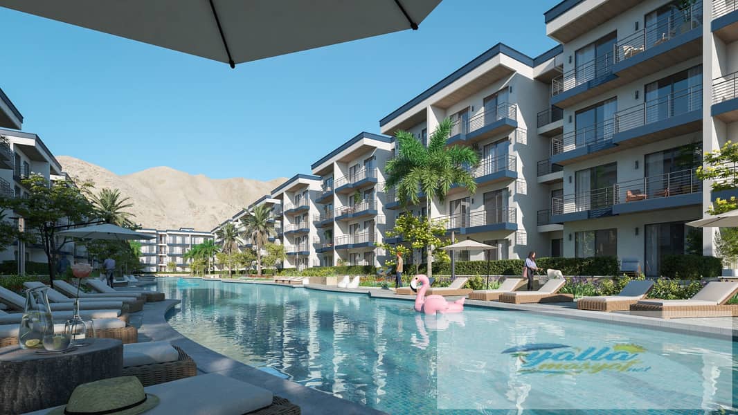 3 015_Lugano_Close copy. jpg