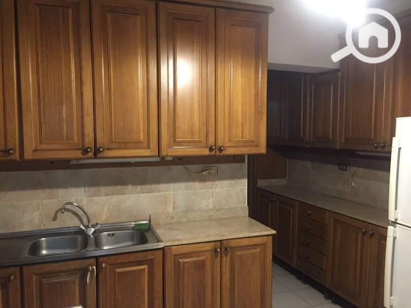 4 f2da094f-c6cb-4cf2-8dc9-b924def2c8ce. jpeg