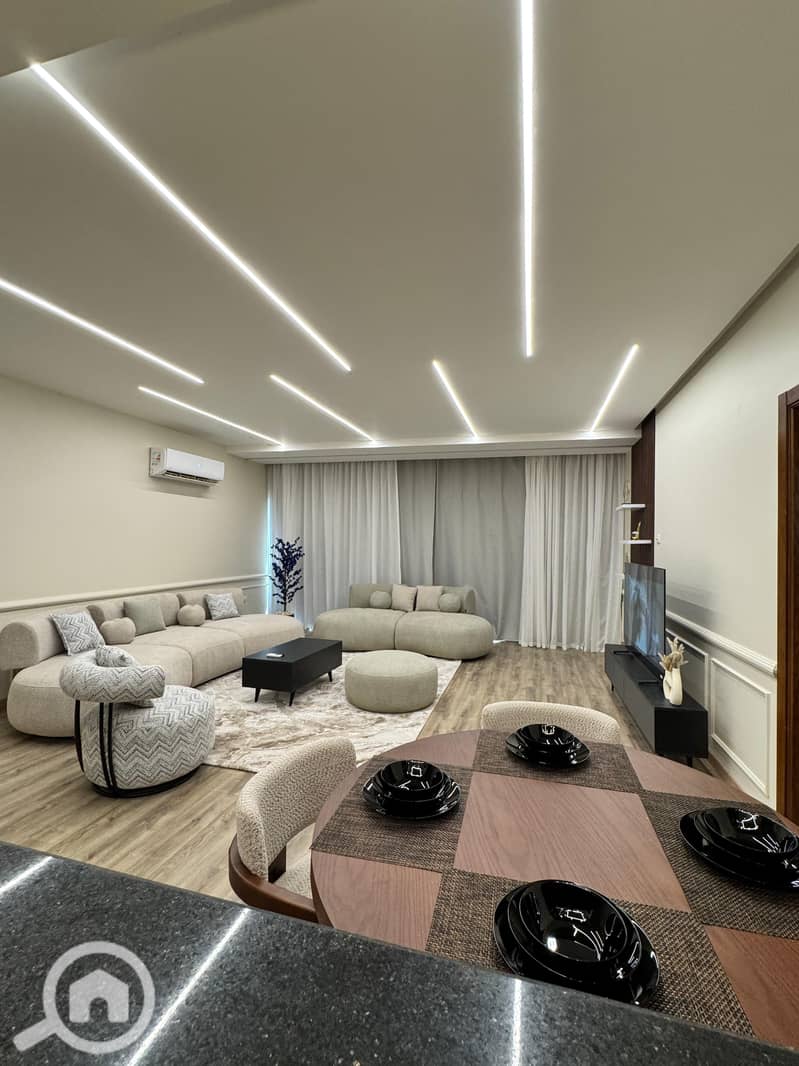 1000206023. jpg 1000206023. jpg