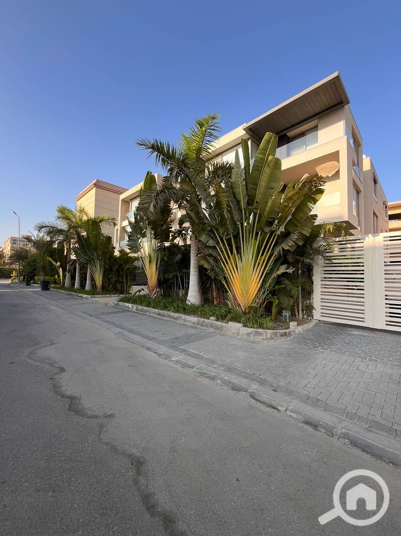 25 WhatsApp Image 2025-10-30 at 1.36. 32 AM (2). jpeg