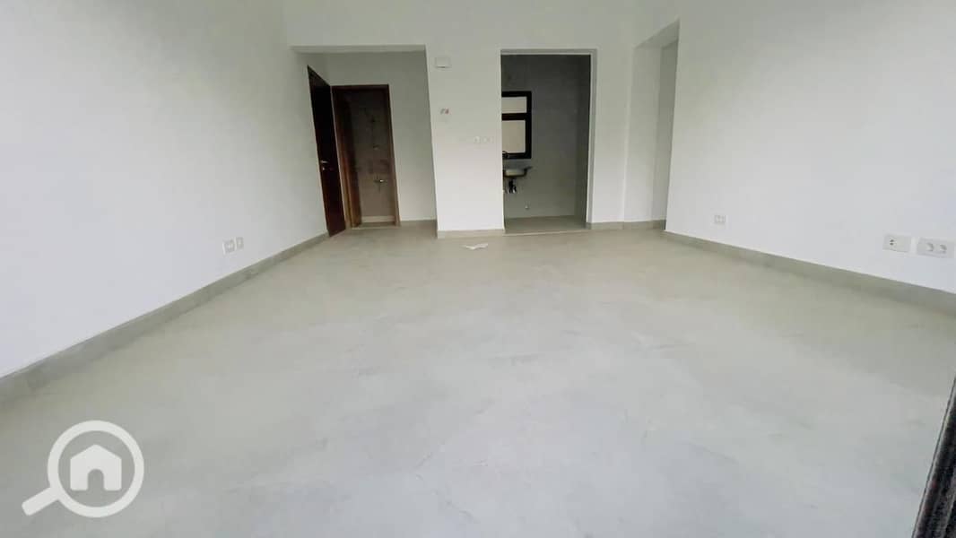 2 WhatsApp Image 2025-10-29 at 22.20. 46 (2). jpeg