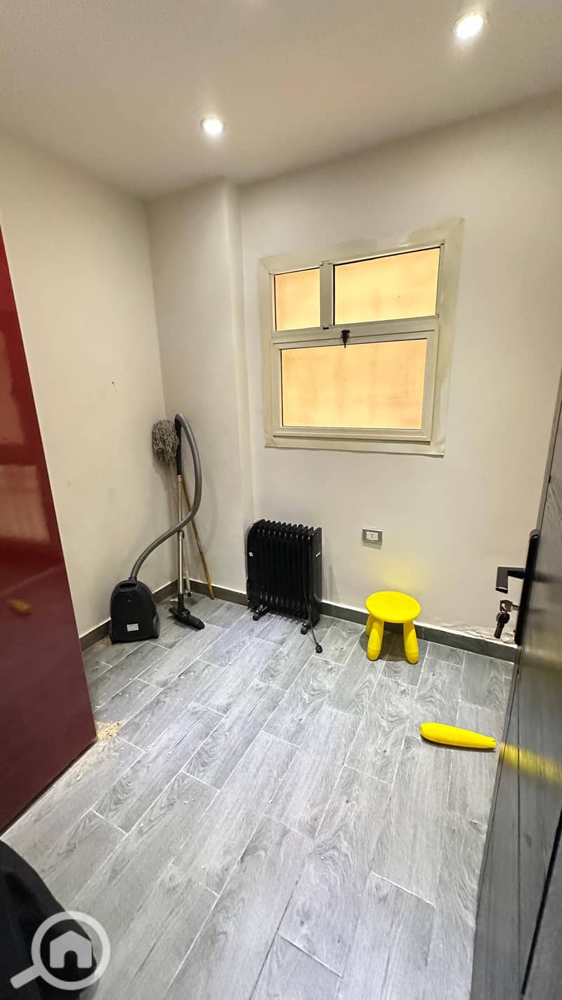 5 32f27fa3-fb34-4b3d-bd36-f36d34a18992. jpg