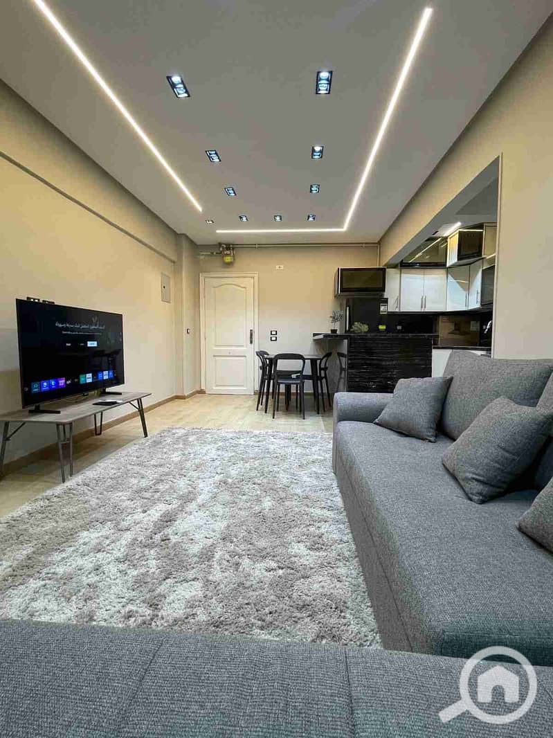 1000279769. jpg 1000279769. jpg