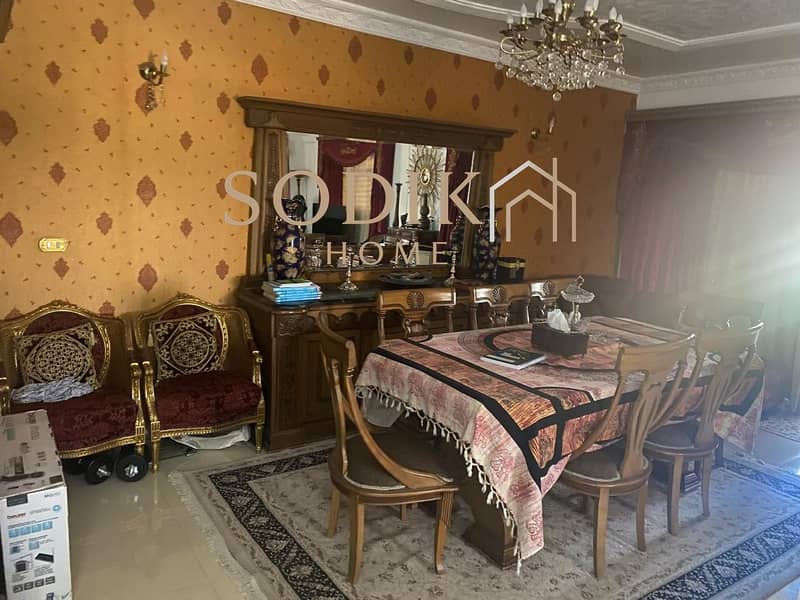 4 7fbeddc7-f428-4a31-b61d-e3b7665ca8c9. jpg