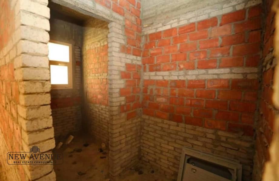 5 WhatsApp Image 2025-10-29 at 12.42. 00 PM (1). jpeg