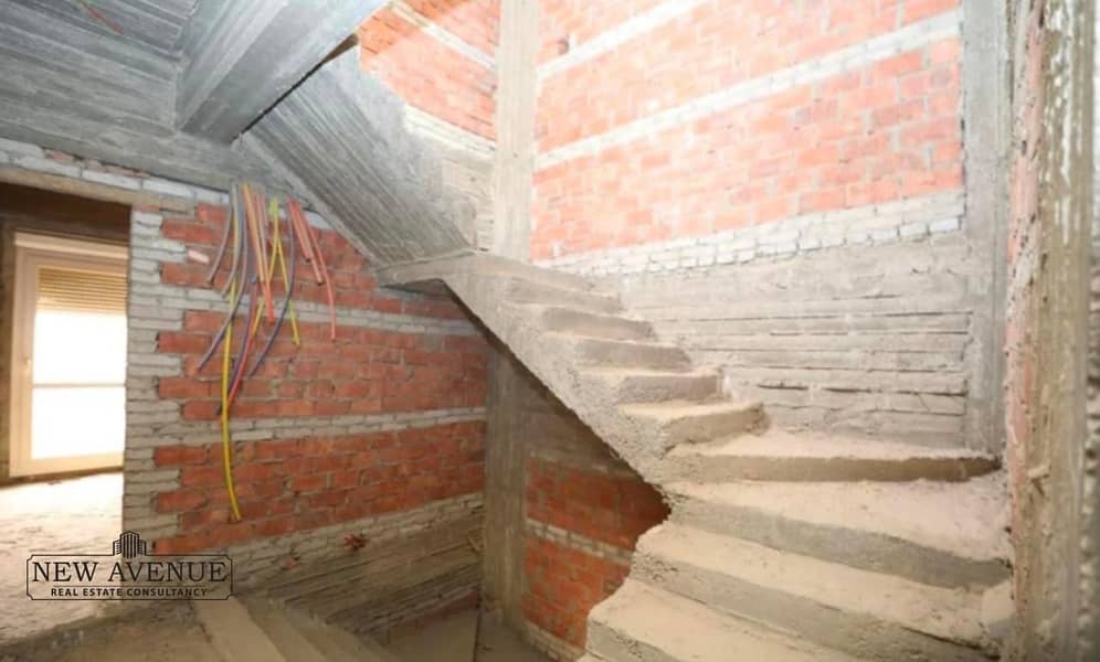 8 WhatsApp Image 2025-10-29 at 12.42. 00 PM. jpeg