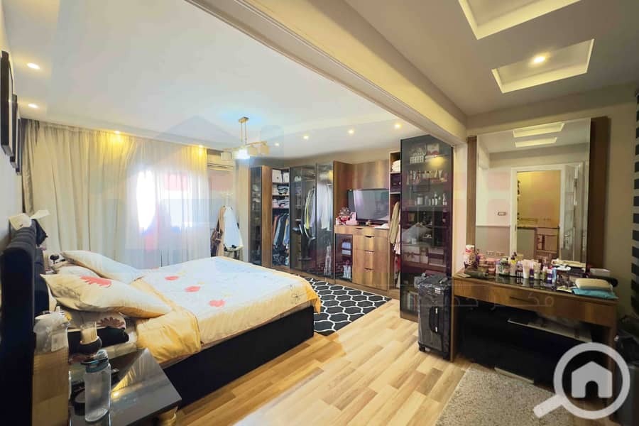 14 WhatsApp Image 2025-10-27 at 10.12. 35 PM. jpg