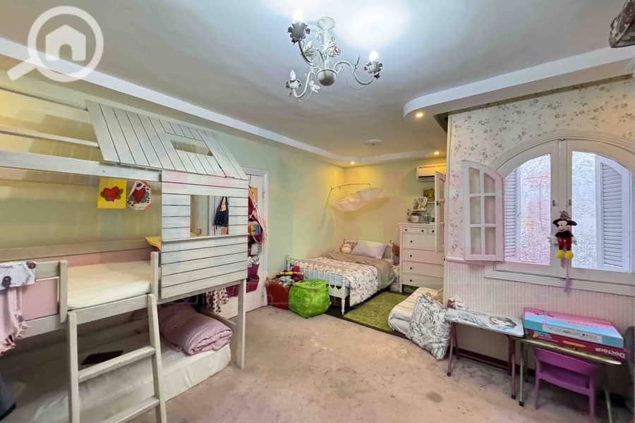 22 WhatsApp Image 2025-10-27 at 10.13. 21 PM (1). jpg