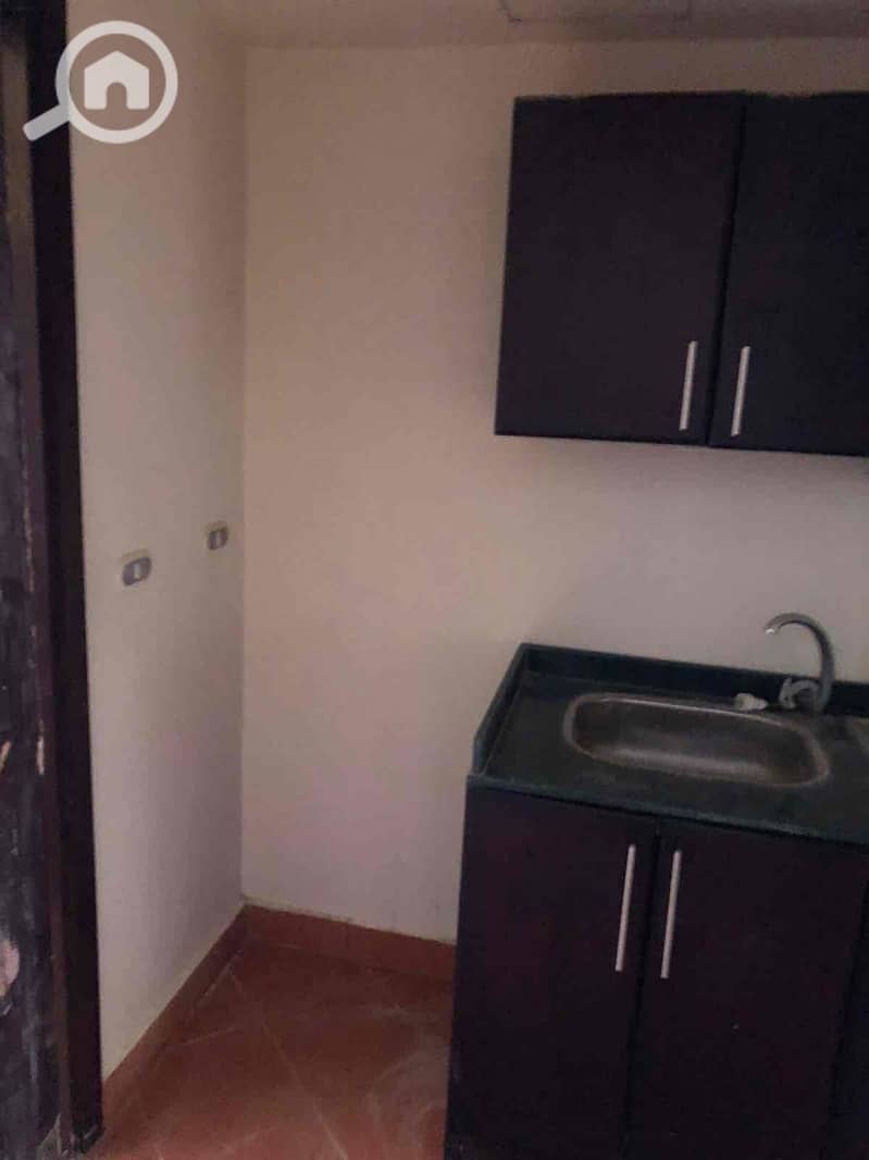 4 7bdac25d-c3f9-4995-a1c3-ab9db7d79fdf. jpg