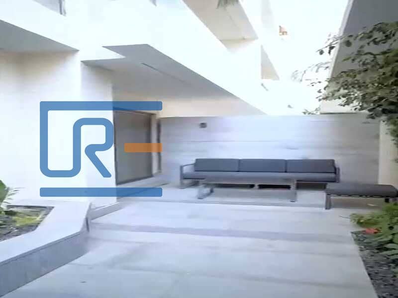 5 8eb5068f-b988-459f-9403-97363ee8bce2. jpg