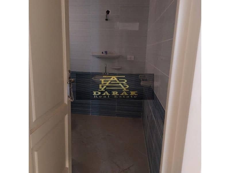 3 ddc03498-f4ca-40af-8d7a-9c5b368b0078. jpg