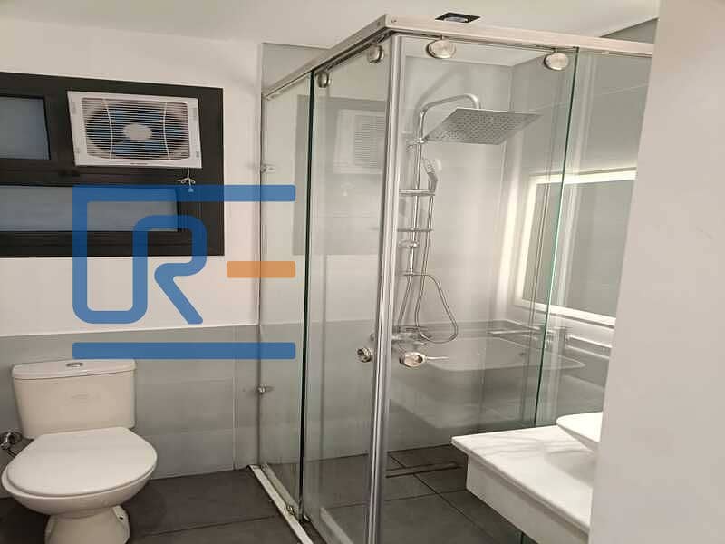 5 9e39bd8f-4b45-4989-8ba2-5c859c77f40a. jpg