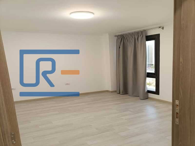 6 9129eac9-6d13-46ee-9da6-12578707b757. jpg