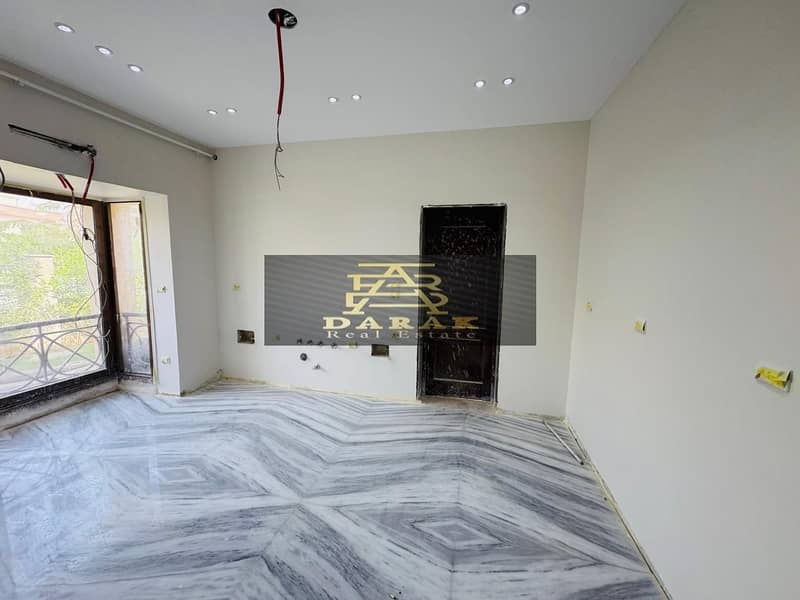 4 0a45c492-ebaa-4164-a7a3-c24aa8f9bbea. jpeg