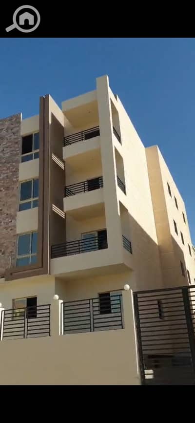 4 Bedroom Flat for Sale in New Cairo, Cairo - Screenshot_20251030_110302_Gallery. jpg