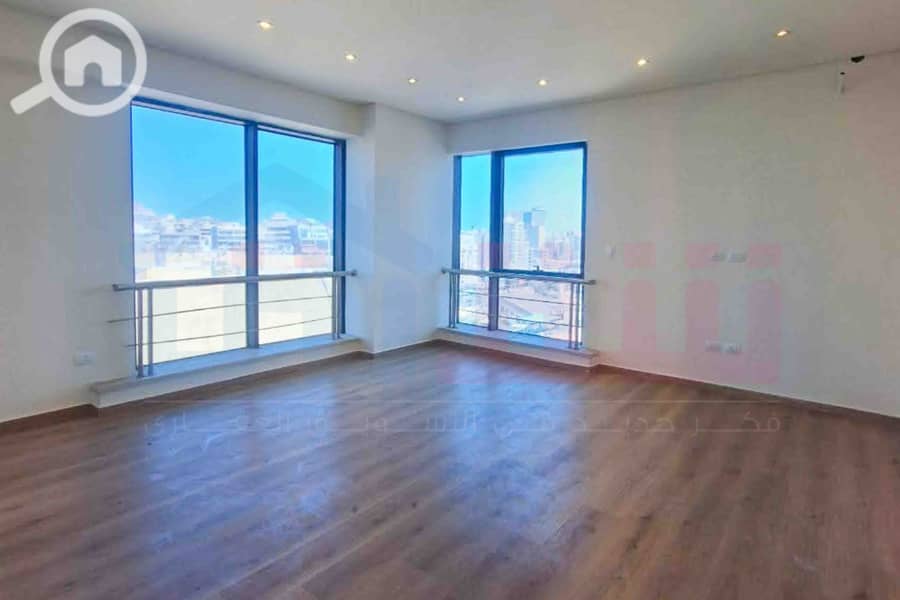 6 WhatsApp Image 2025-10-27 at 12.57. 38 PM (1). jpg